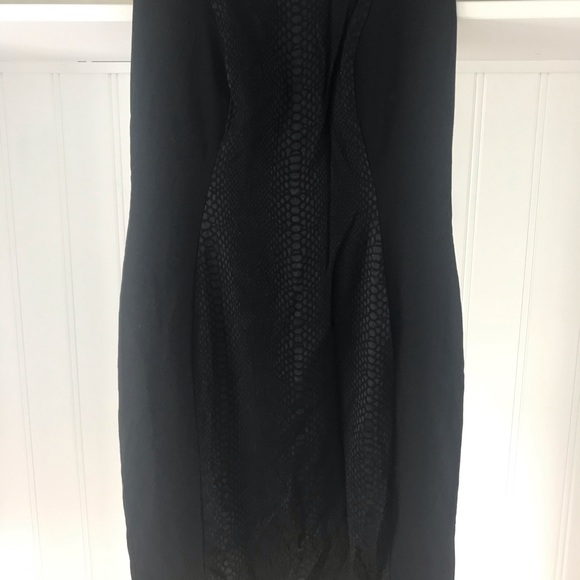 Sexy Calvin Klein dress - Picture 2 of 4